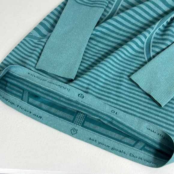 Lululemon Sz 10 Swiftly Tech Long Sleeve Crew Teal Stripe Thumb Hole - Picture 4 of 8